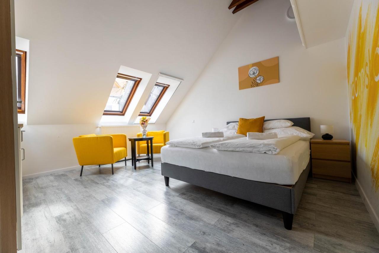 Roomstore Studio Apartments エゲル エクステリア 写真