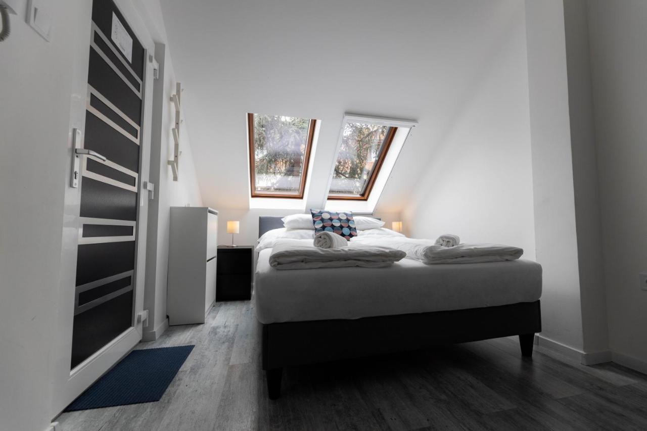 Roomstore Studio Apartments エゲル エクステリア 写真